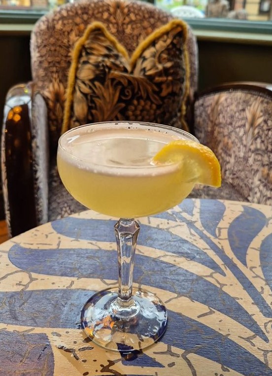 Clavio Lounge – Teatime Tipple 2 Cocktails for £12.75 from 5pm – 8pm Monday – Thursday